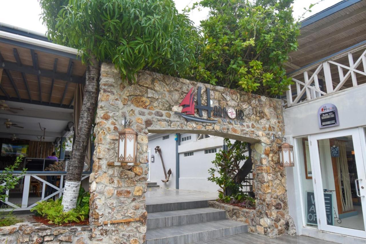 The Moxy Hotel English Harbour ภายนอก รูปภาพ