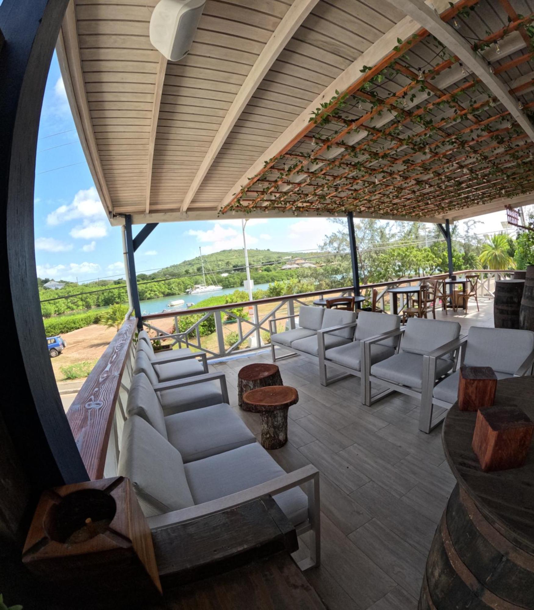 The Moxy Hotel English Harbour ภายนอก รูปภาพ